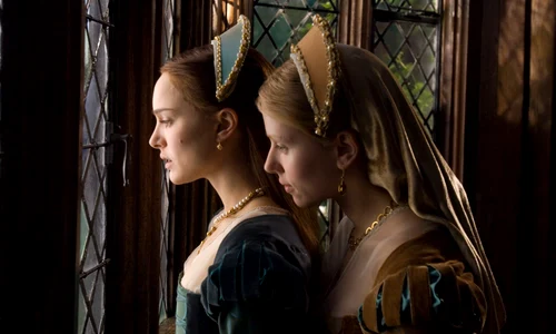 Natalie Portman (Anne Boleyn) și Scarlett Johansson (Mary Boleyn), profimedia 0136732885 jpg