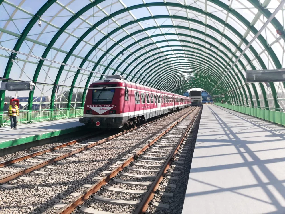 Lucrarea la trenul spre Otopeni va fi recepționată pe 4 decembrie