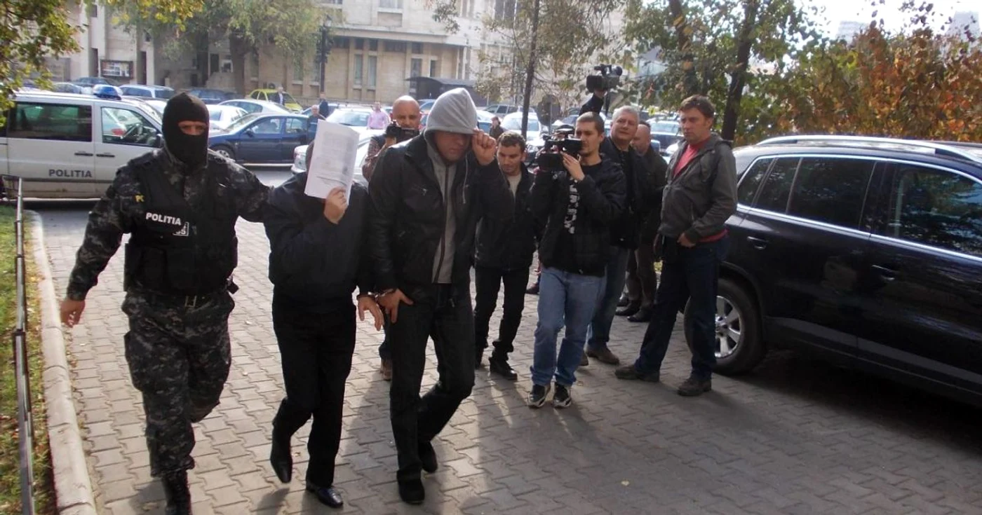 Şase persoane, printre care şi doi ofiţeri moldoveni au fost arestate sâmbătă la Vaslui