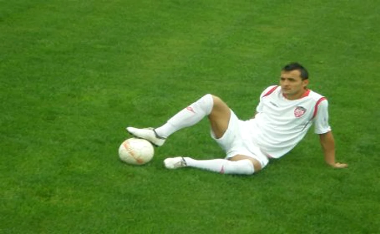 Alex Cheltuială