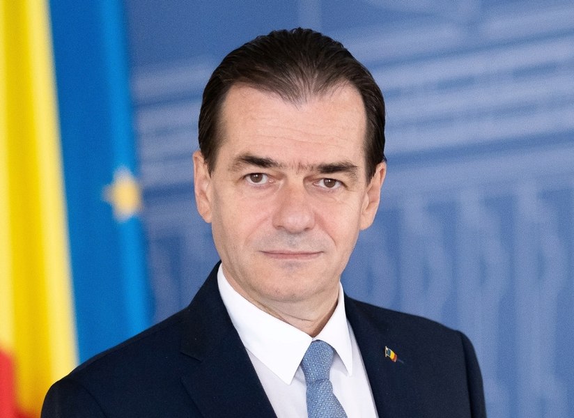 Ludovic Orban a anunţat că se retrage, dar nu a depus nimic oficial la BEC sau AEP. Rămâne pe buletinul de vot şi poate candida, dacă se răzgândeşte