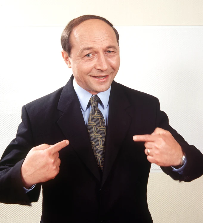 Traian Băsescu, în 2000, pe vremea când îi convingea pe bucureșteni să-l aleagă primar general
