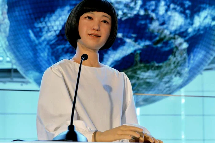Robotul are 1.200 de articulaţii care imită mimica umanăFoto: AFP