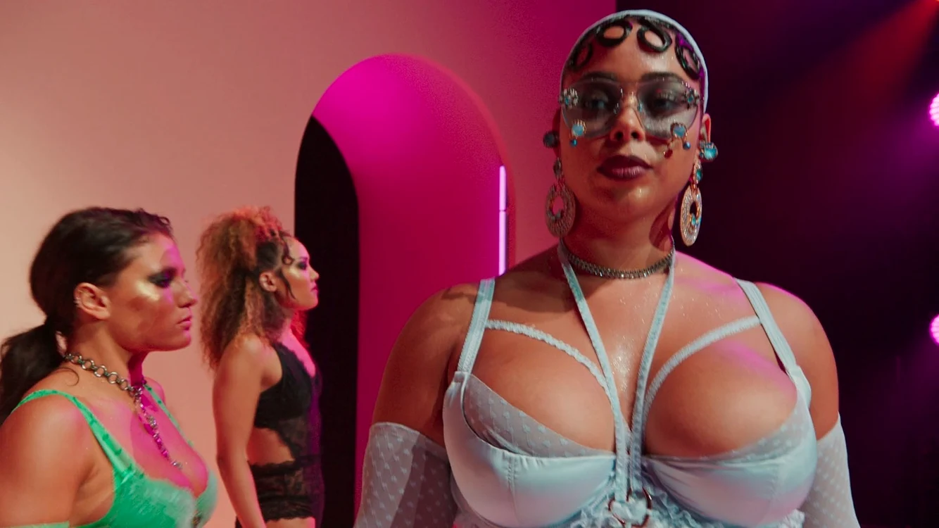 Rihanna a creat lenjerie intimă pentru toate mărimile
