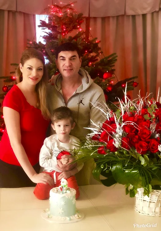 Valentina Pelinel şi Cristi Borcea au împreună un băieţel Milan şi se pregătesc să devină din nou părinţi