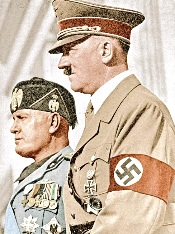 Aliaţii Hitler şi Mussolini