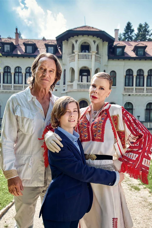 Prinţesa Kalina, împreună cu soţul şi fiul său la Castelul Vrana din Sofia