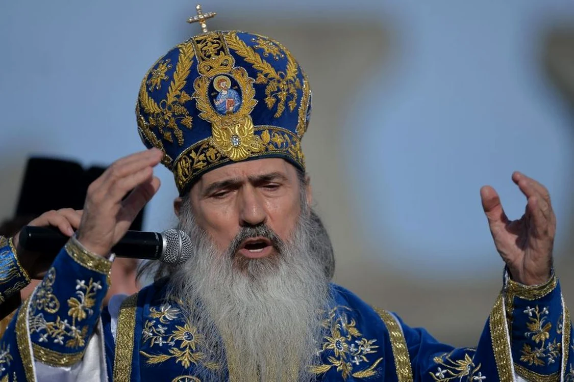 IPS Teodosie vrea să-l înduplece pe Dumnezeu FOTO Arhivă