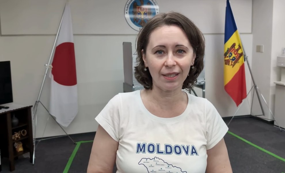Ce spune primul cetățean moldovean care a votat la prezidențiale și referendum. Ludmila Vizdoagă a parcurs mii de km ca să-și exercite acest drept