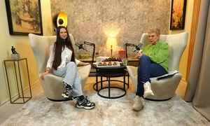 Maia Trandafir la cu mama sa, Teo Trandafir, la podcast   captură de ecran (5) png
