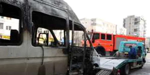 Cauza probabilă de producere a incendiului a fost scurtcircuit electric. Foto arhivă