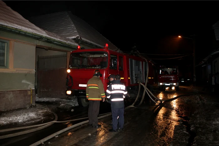 Pompierii au stins incendiul