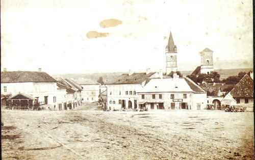 Piata Regina Maria jpg jpeg