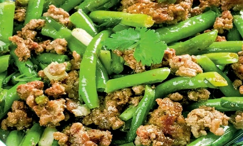 fasole cu carne tocata jpg
