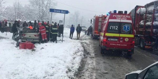 Imagini din accidentul de la Buneşti - Vâlcea Foto Adevărul