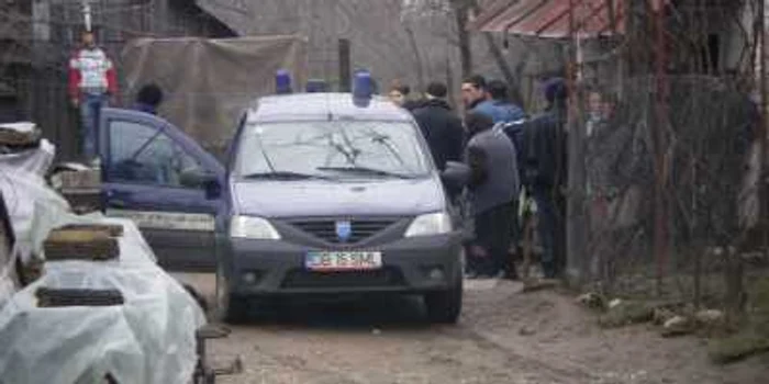 Tânărul în vârstă de 30 de ani a fost găsit în această dimineaţă spânzurat de grinda hambarului