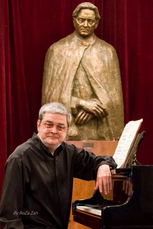 Mihai Ungureanu pianist