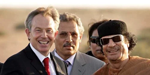 Tony Blair impreuna cu Muammar Gaddafi FOTO The Guardian