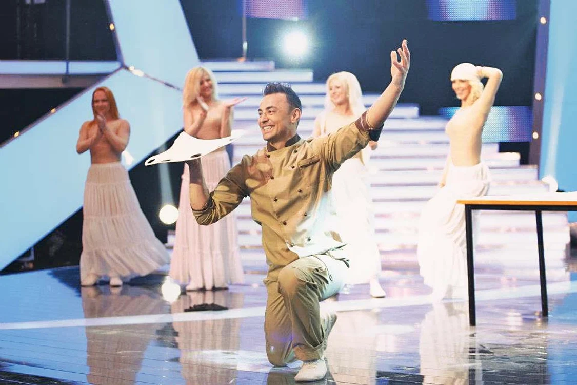 
    † Claudiu Toader (30 de ani) a participat în 2012 la concursul «Românii au  talent» de la PRO TVFotografii: Florin Şuler / Roberto Sălceanu / Pro tv  
