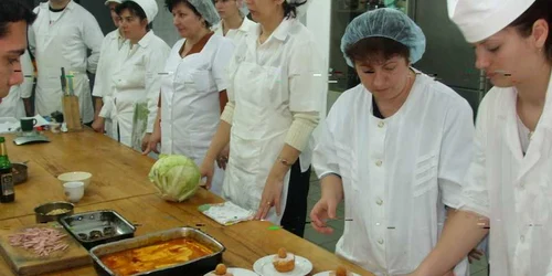 Cel mai solicitate cursuri sunt cele de bucatar