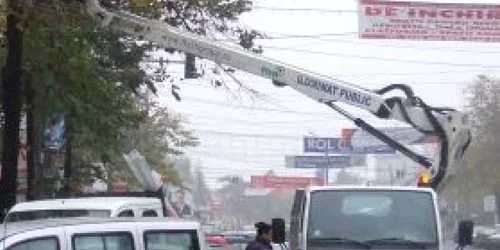 Buzău: Mai puţine ghirlande pe străzile oraşului