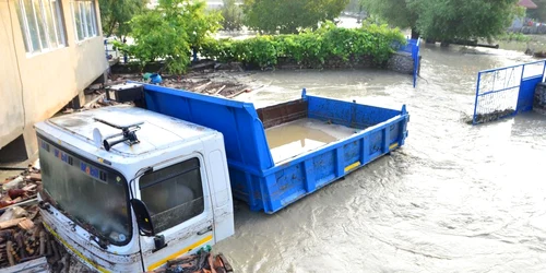 Inundatii NOVACI - RAUL GILORT - GORJ FOTO Mediafax 