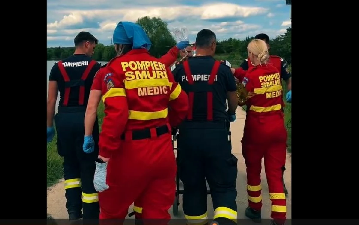 Tânărul a fost transportat la spital