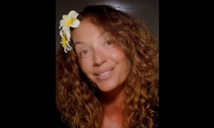 anca turcasiu foto facebook png