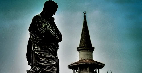 Statuia lui Ovidius ridicată de dobrogeni FOTO Ovidiu Oprea