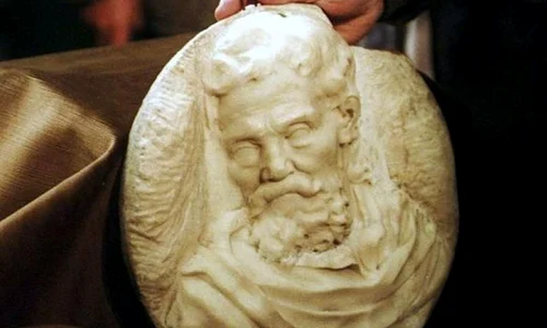 Unicul autoportret în marmură al lui Michelangelo a fost identificat jpeg