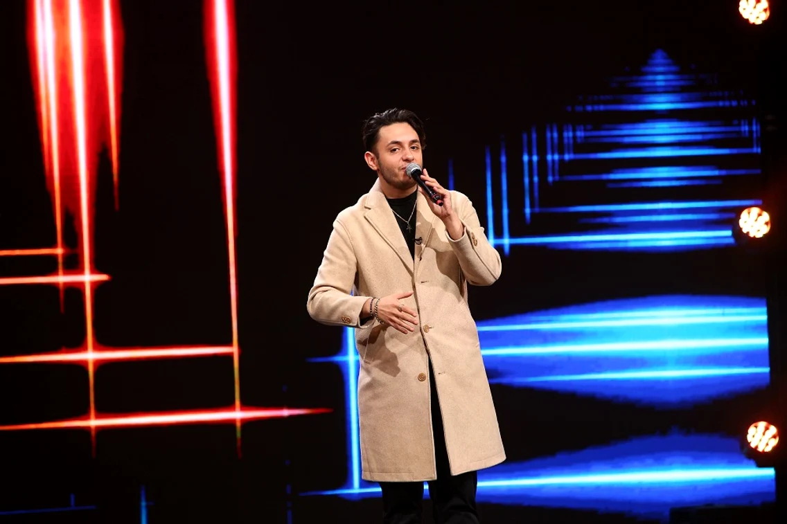 Johny Romano, în finala Stand-Up Revolution 2022 - Foto: Antena 1