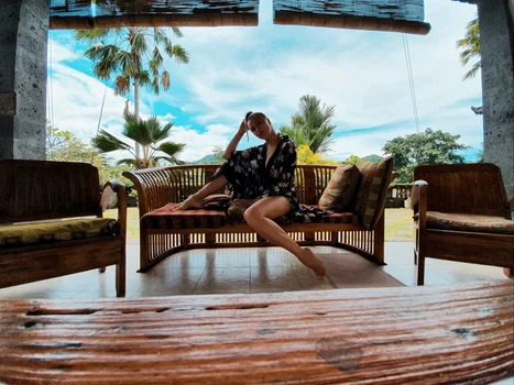 1 lora si ionut ghenu izolati in bali 6 jpg jpeg