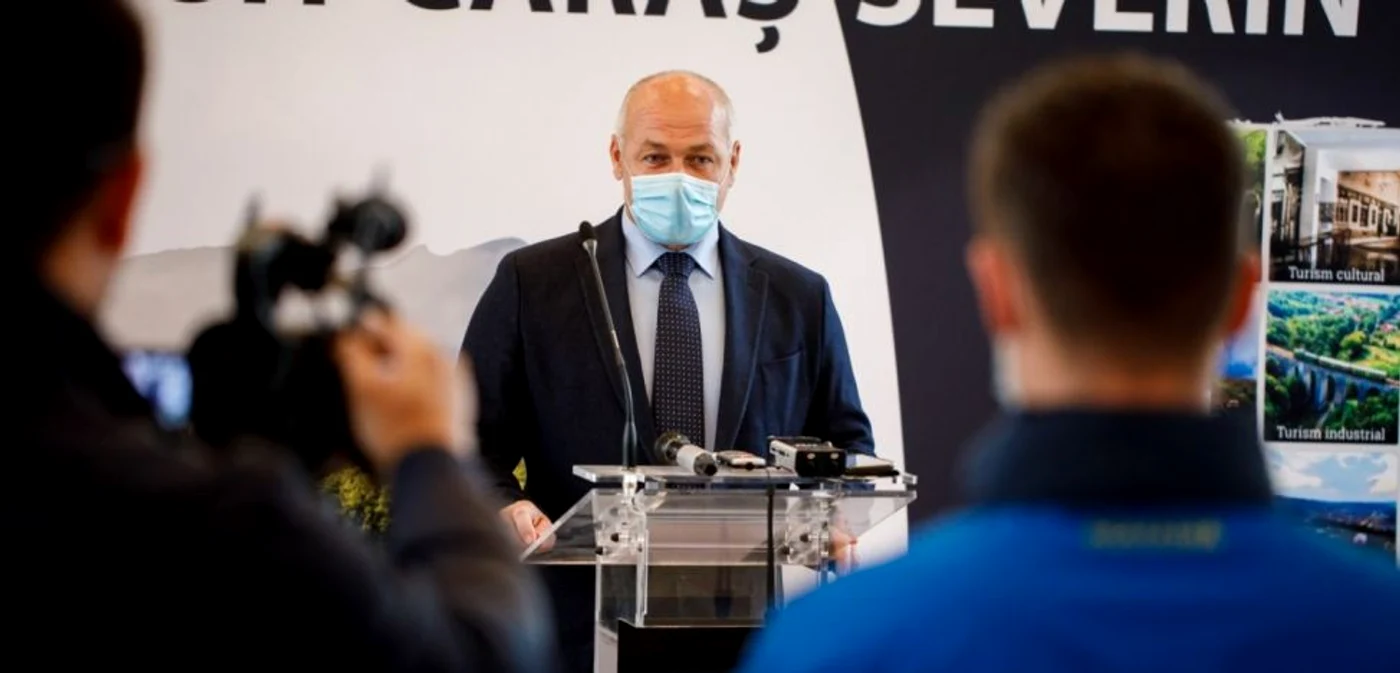 Dunca se ţine de cuvânt reorganizează activitatea consiliului judeţean/ FOTO cjcs.ro