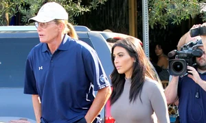 Bruce Jenner şi Kim Kardashian sunt apropriaţi jpeg