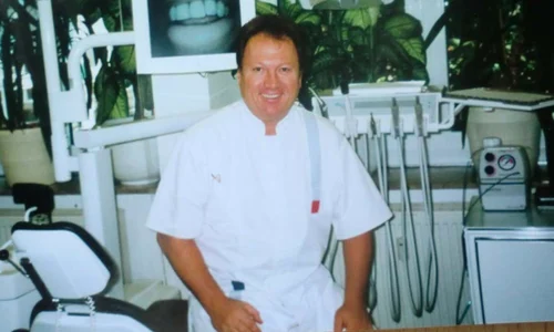 Dan Moldovan  păstrează cu drag  fotografiile cu Gerard Depardieu (Fotografii: Călin Radu) jpeg