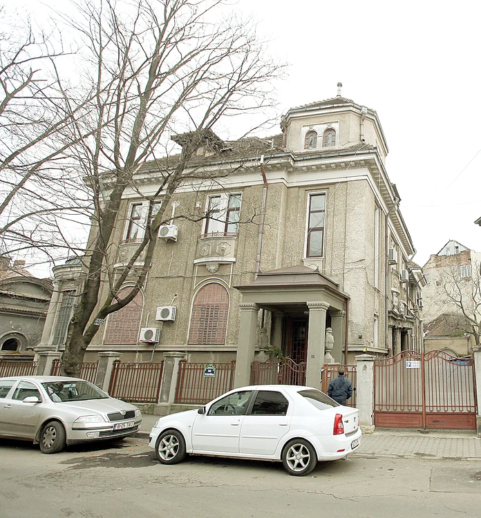 Băsescu nu se poate muta în casa din str. Mihăileanu, unde deţine un apartament, deoarece SPP nu e de acord