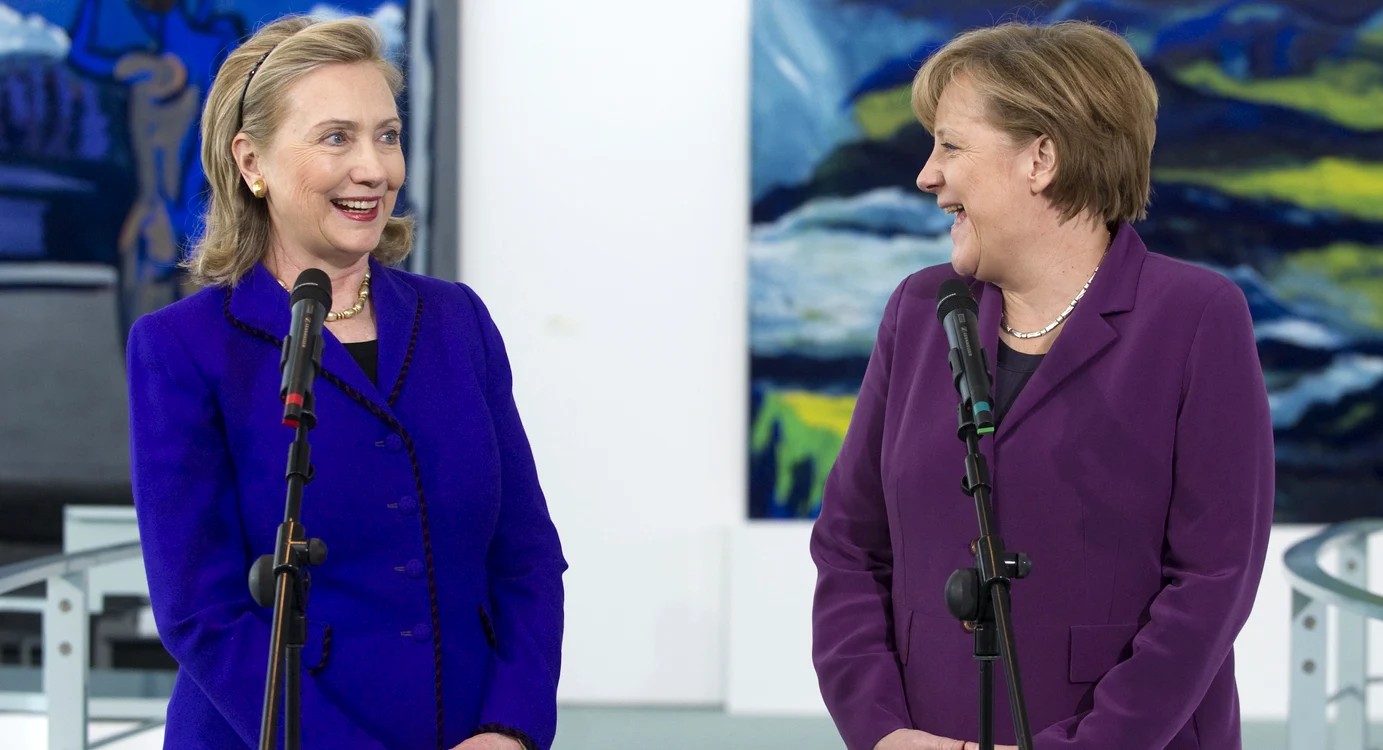 Hillary Clinton și fostul cancelar german, Angela Merkel 