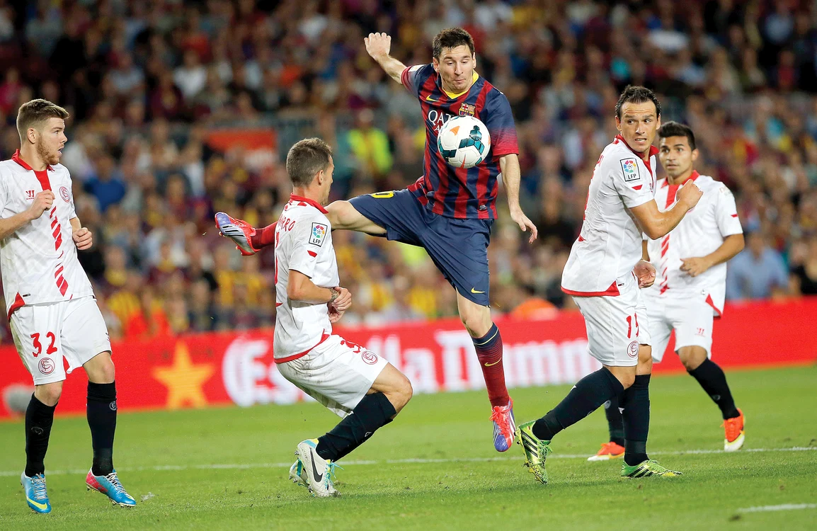 Messi va disputa primul meci oficial al sezonului tocmai la Tbilisi. Supercupa Europei, care se va juca diseară la Tbilisi între Barcelona şi Sevilla, a stârnit isterie în rândul localnicilorFoto: ap