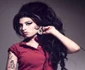 O coafură ciudată devenită populară datorită lui Amy Winehouse  jpeg