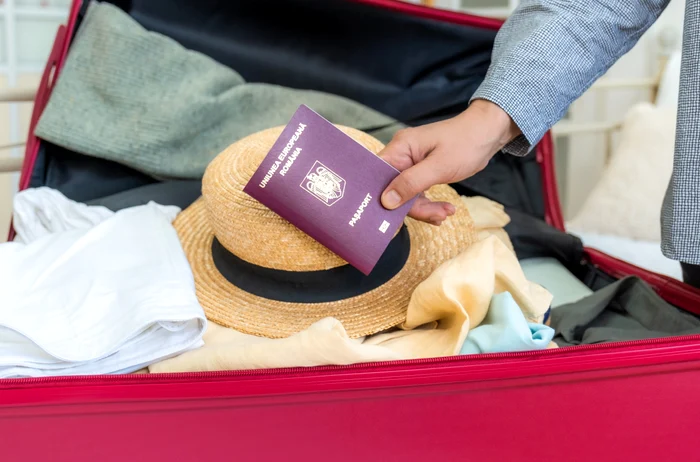 
    Turiştii şi oamenii de afaceri europeni au nevoie de pașaport ca să treacă vama în Marea Britanie, începând de vineri foto: Shutterstock  