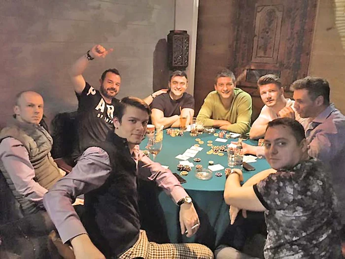 La o partidă de poker