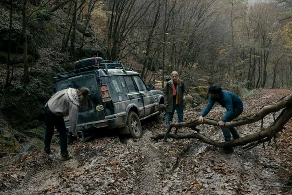 „Întregalde” este cel de-al şaptelea lungmetraj semnat de Radu Muntean.