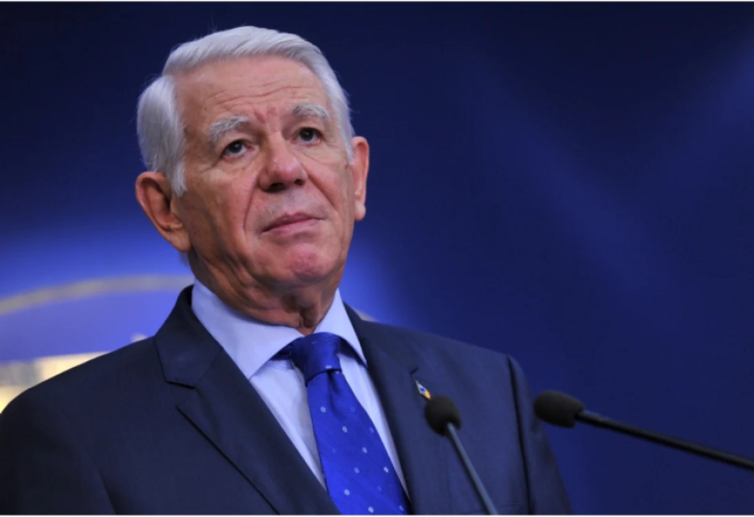 
    Teodor Meleșcanu s-a ales cu dosar penal după ce și-a numit fiul vitreg consul genral la Strasbourgfoto: arhiva Click!  