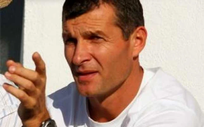 FOTBAL: Ioan Ovidiu Săbău: "Nu ştiu, încă, ce obiectiv avem!"