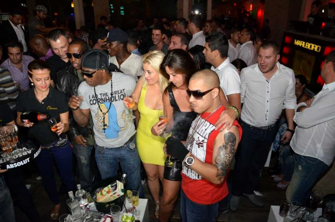 Coolio, înconjurat de admiratoare la Mamaia