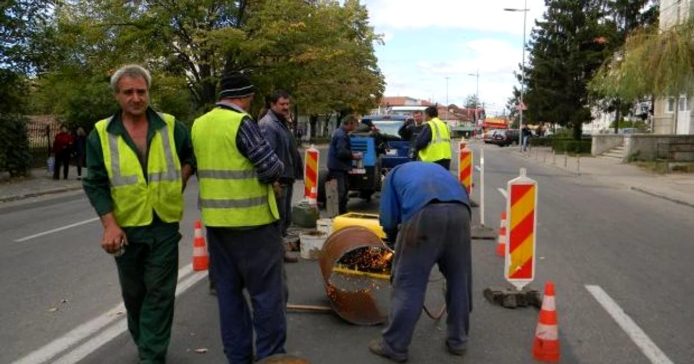 Principala cauză a avariilor sunt conductele vechi - foto arhivă