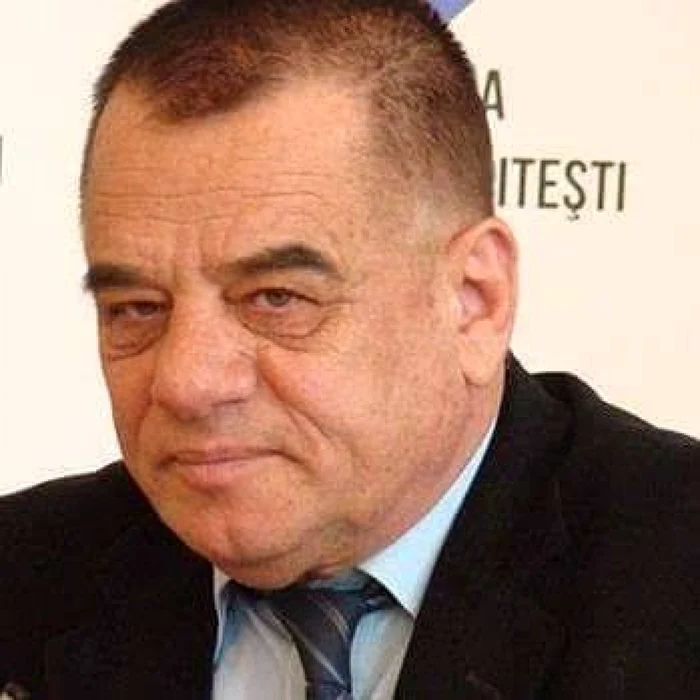 Cum a vrut un primar să dea pe nimic un teren în buricul târgului