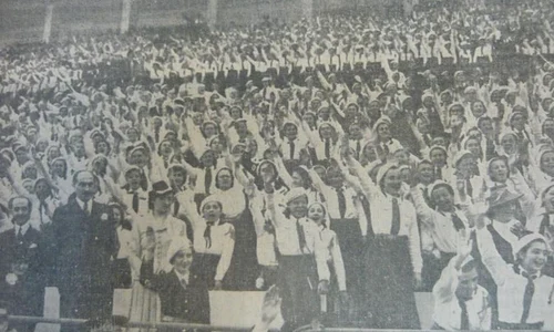 Cultul personalităţii în vremea lui Carol al II lea   Ziua Restauraţiei jpeg