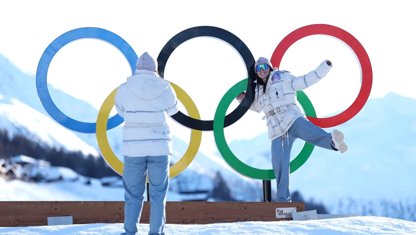 Sportivii se fotografiază cu cercurile olimpice FOTO gazzetta.it