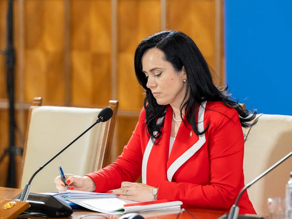 Simona Bucura-Oprescu, ministrul Muncii FOTO arhiva personală